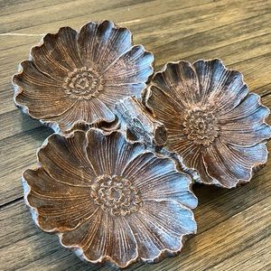 Floral wooden carved decor